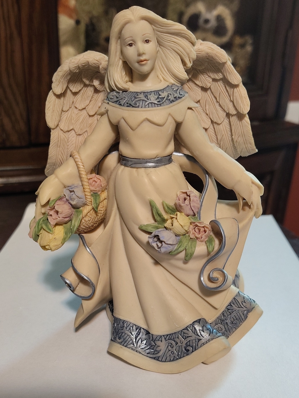 Sarah's Angels 6" Angel Figurine Home Accent Art Decor